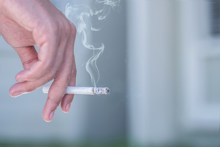 smoking impacts chronic pain